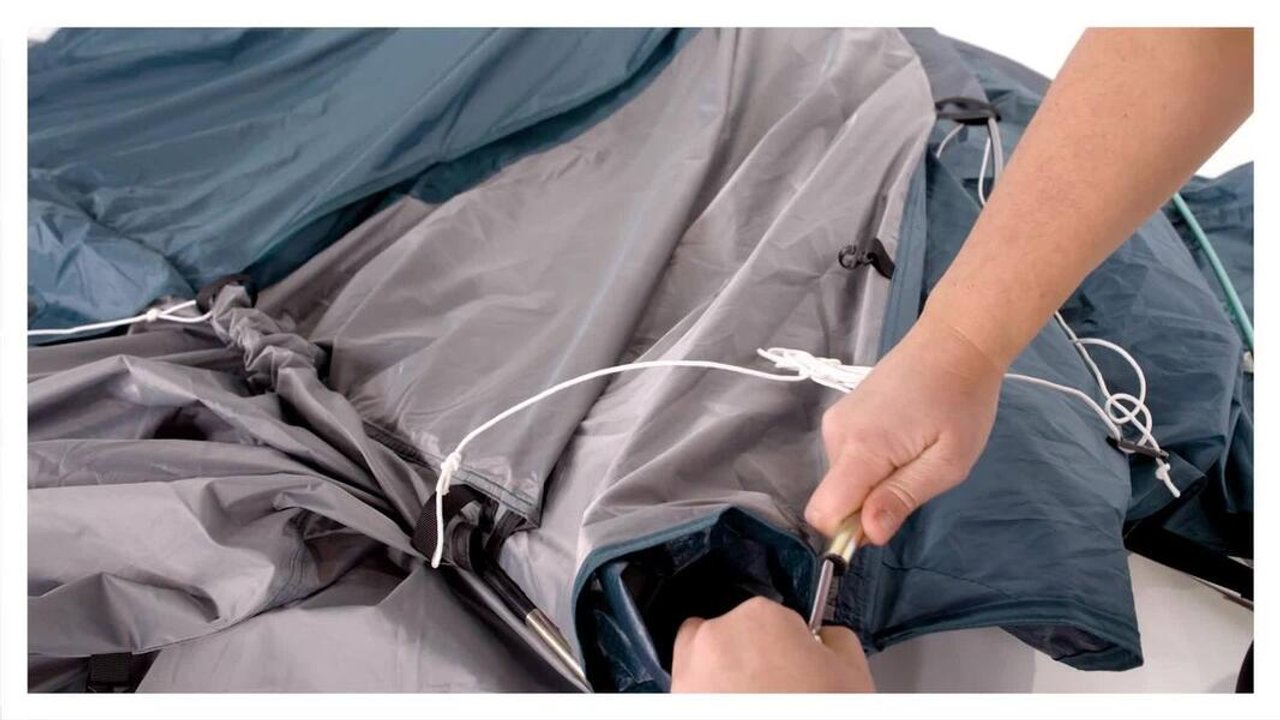 Camping Tent MH100 XXL 4 Person - Video 2