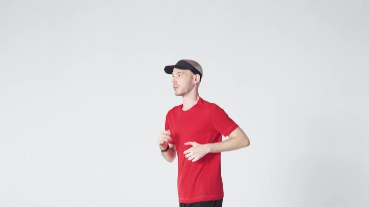 Men Breathable Running Track Pants - Run Dry 500 - Black - Video 2