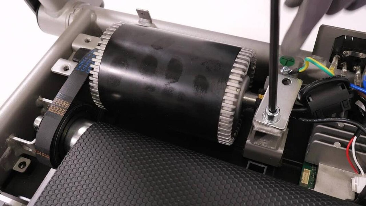 Motor 1.25 HP / 310V / CRUN100 - Video 2