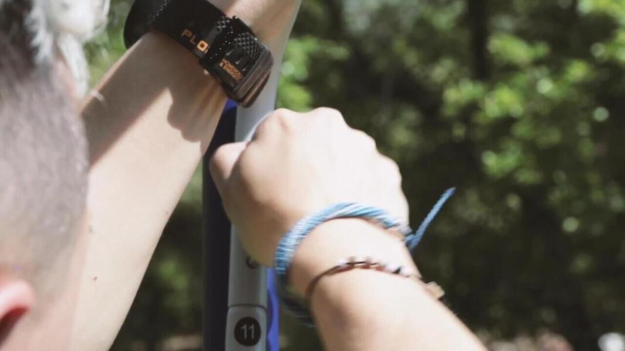 Football Goal (300 cm x 200 cm) Classic - White - Video 2