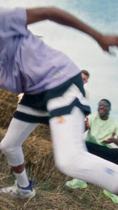 Unisex Basketball TShirt NBA 900AD - LA Lakers Black - Video 2