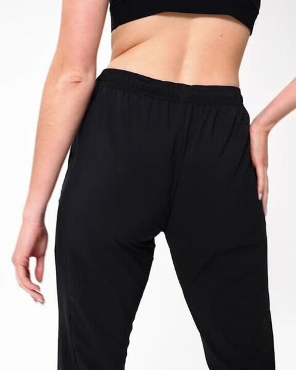 Stretchable, Quick Dry, Light, 2 Pocket, Slim Fit- Women Gym Trackpant Black - Video 2