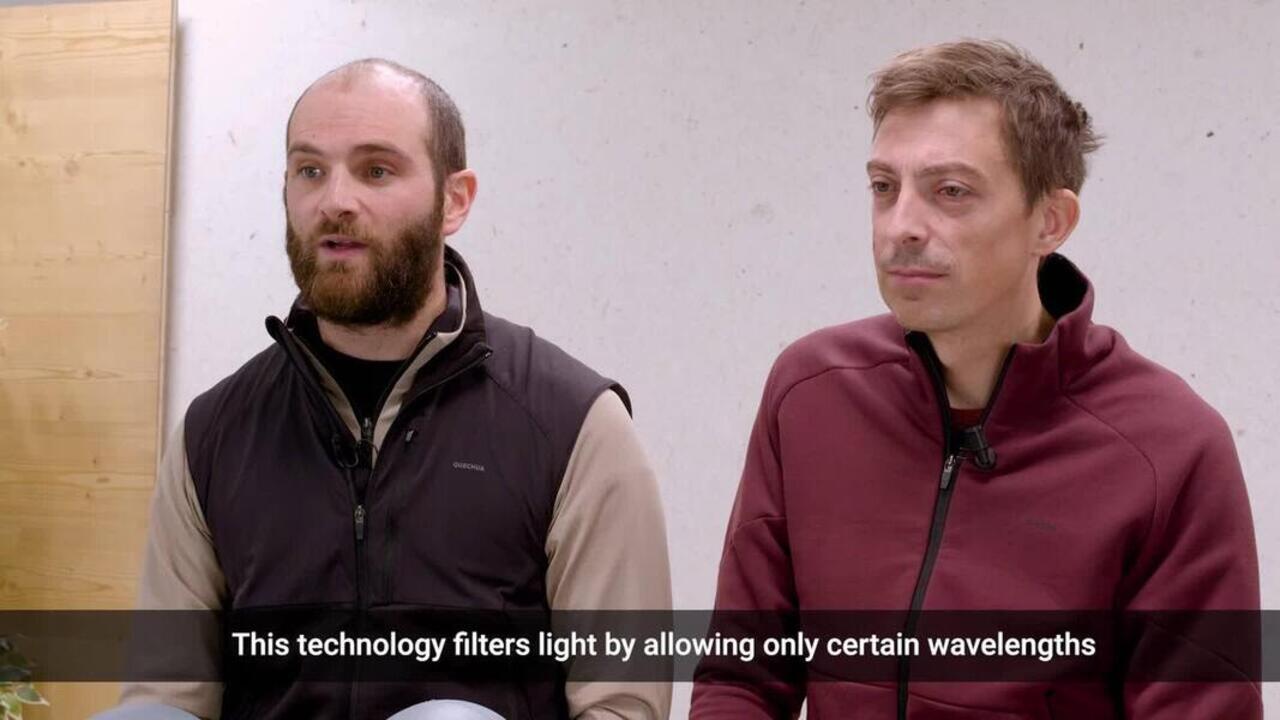 Anti UV Cat 4 Impact Resistant Sunglasses for Hiking, MH570 - Blue - Video 2