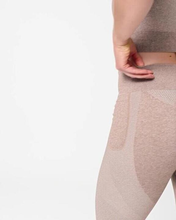 Women's High-Waisted Seamless Fitness Leggings with Phone Pocket 900 - Brown - Video 2