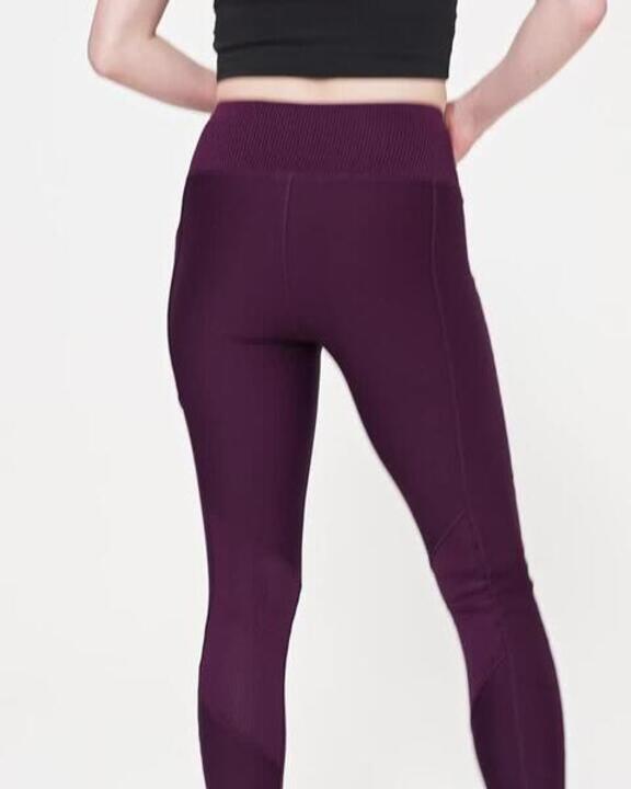 Women's Fitness Leggings with Phone Pocket - Dark Purple - Video 2
