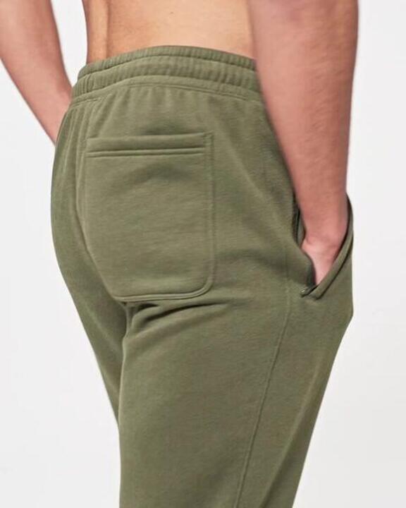 Men's Slim-Fit Fitness Bottoms - Khaki Green - Video 2