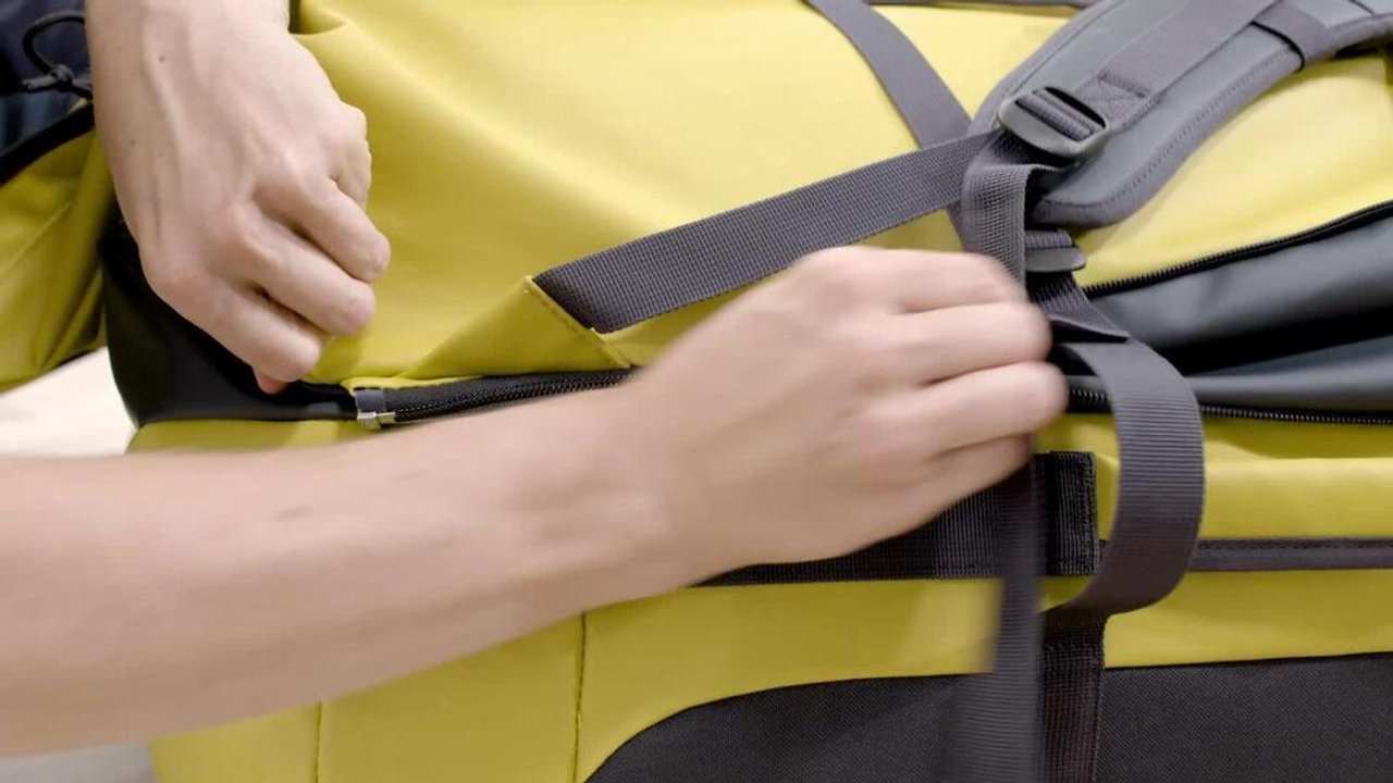 ​Trekking Duffle Bag - 80 L to 120 L - 500 EXTEND - Video 2