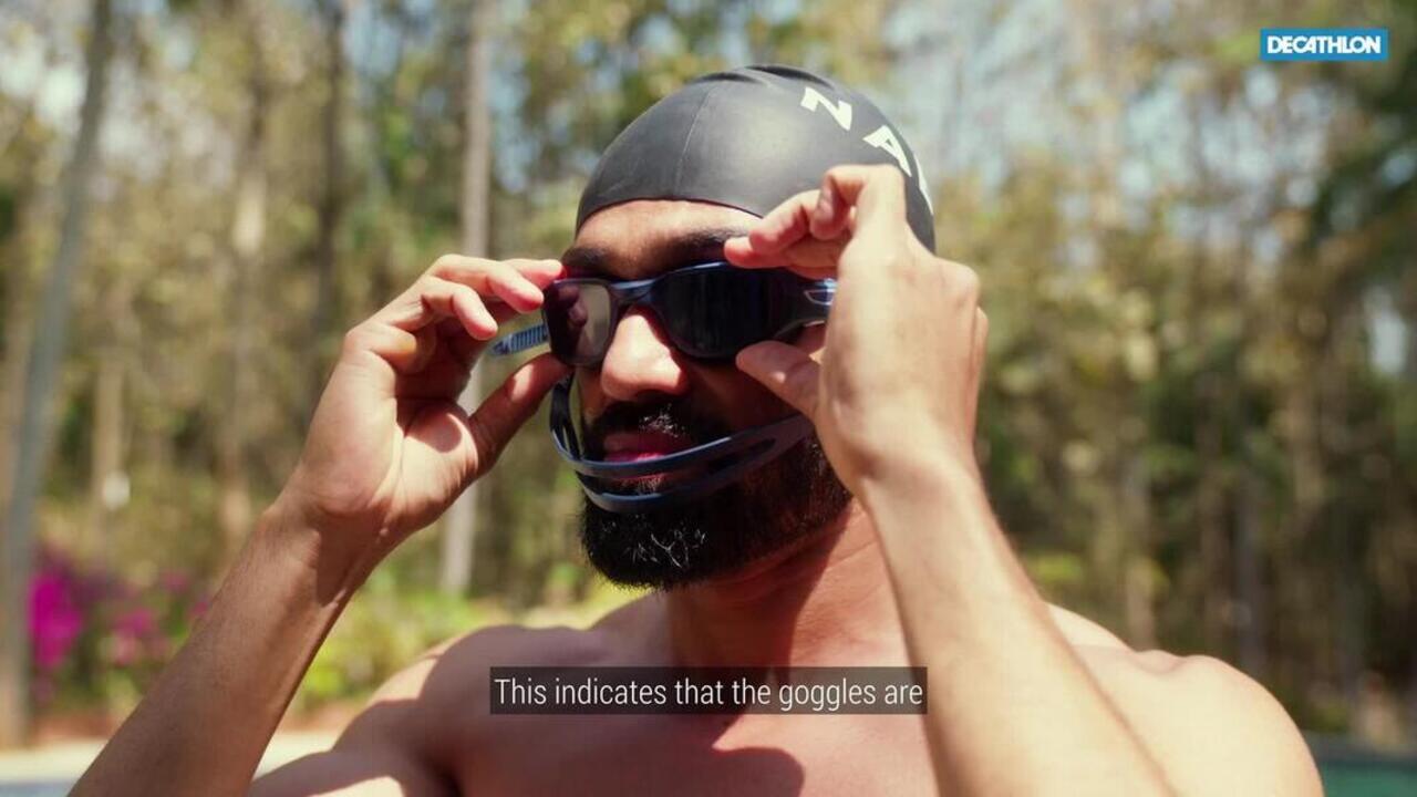 Kids Swimming Goggles UV Protection Anti Fogging Clear Lenses Blue Grey Yellow - Video 2