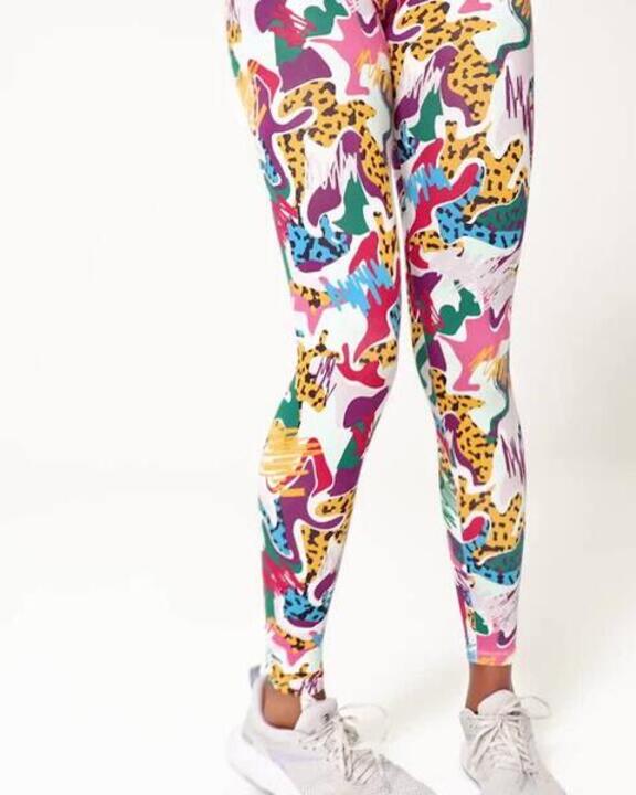 Women's Cotton Fitness Leggings - Multicolour - Video 2