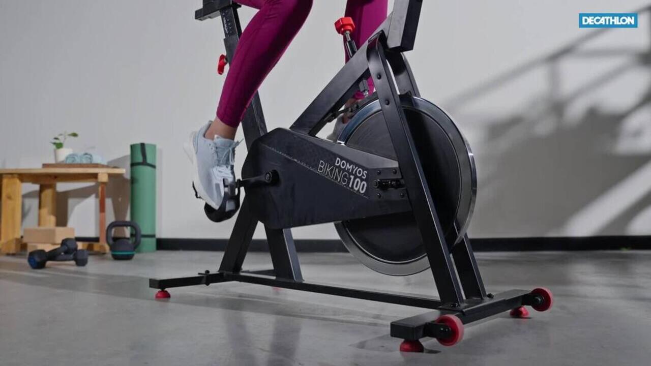 Exercise Bike with 3kg Flywheel,7 Resistance Levels, Supports upto 110Kg - Black - Video 2