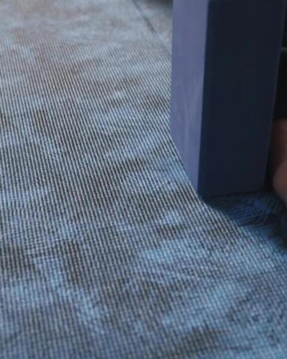 8 mm Grippy and Comfortable Gentle Yoga Mat - Dark Blue - Video 2