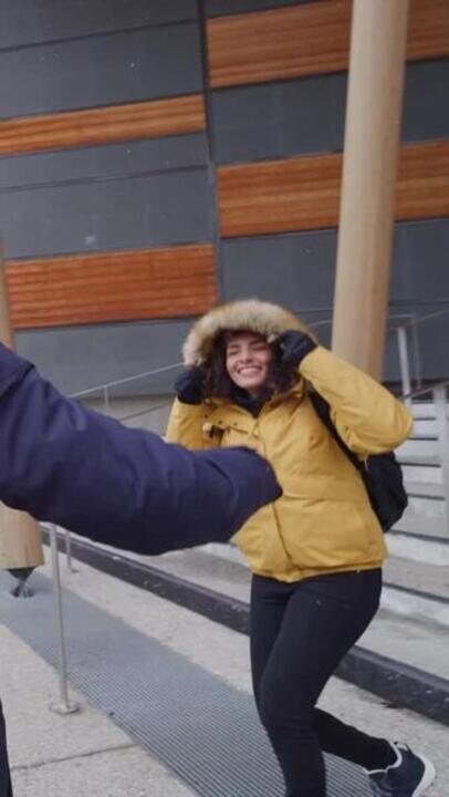 Men’s Warm and Waterproof Hiking Boots NH500 Mid - Black - Video 2