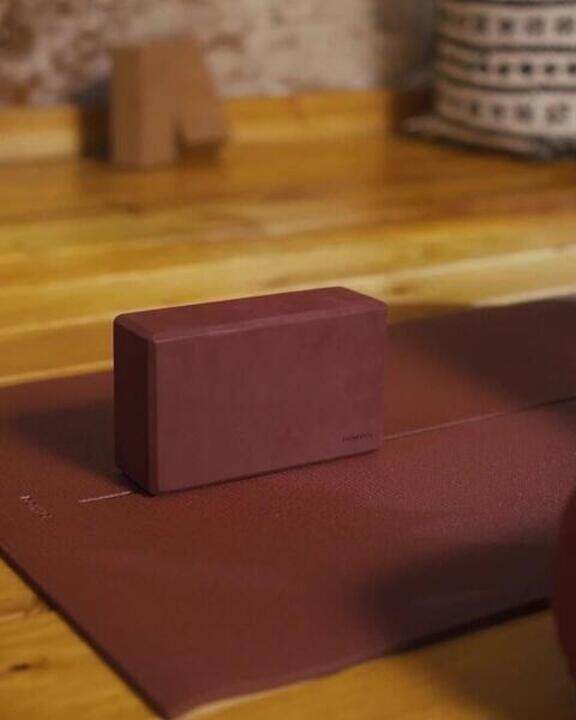 Yoga Bolster Cushion - Mahogany - Video 2