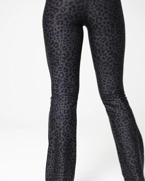 Women's Regular-Fit Leggings - Grey/Black - Video 2