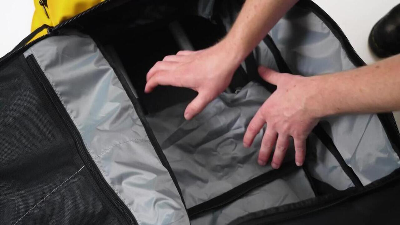 Large Foldable 85L Travel Bag, Space Saver - Smoked Black - Video 2