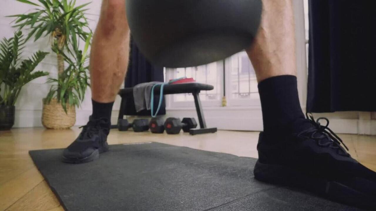 12-24 kg Adjustable Kettlebell, 12 kg base, Additional Weights Sold Separately - Video 2
