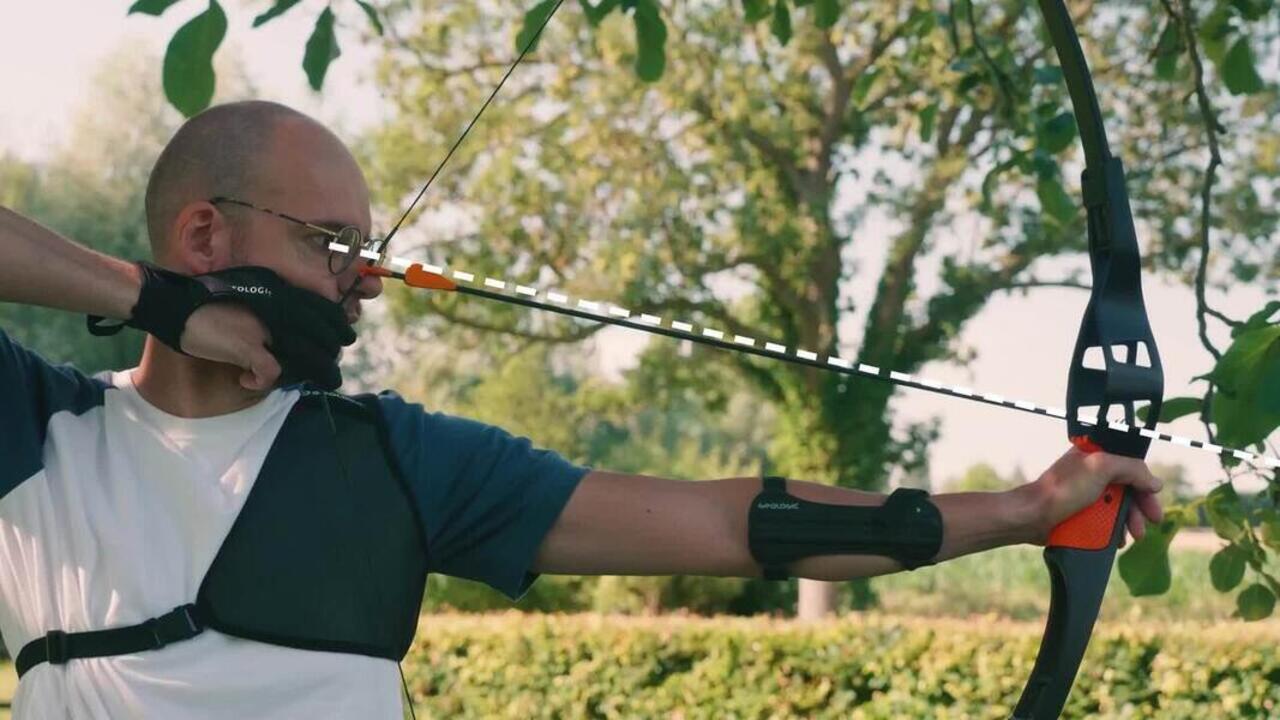 Archery Foam Target Board Boss Discovery for Steel Arrow 67x67 cm - Video 2