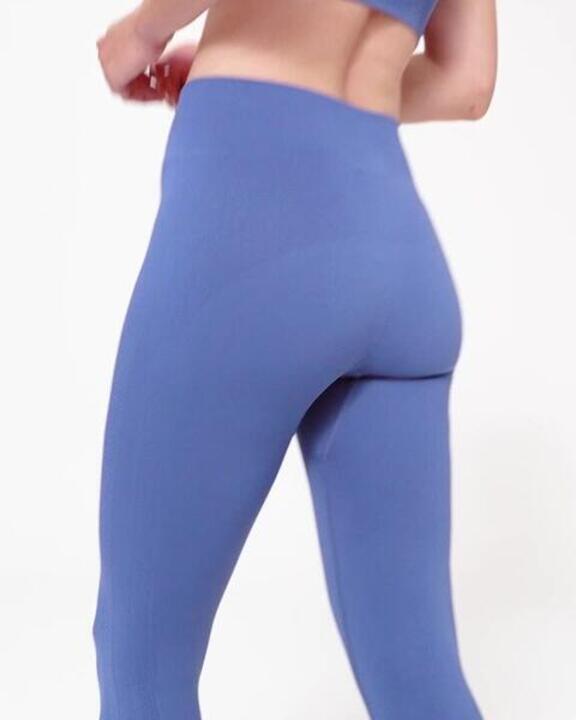 Women's High-Waisted 7/8 Yoga Leggings - Comet Blue - Video 2
