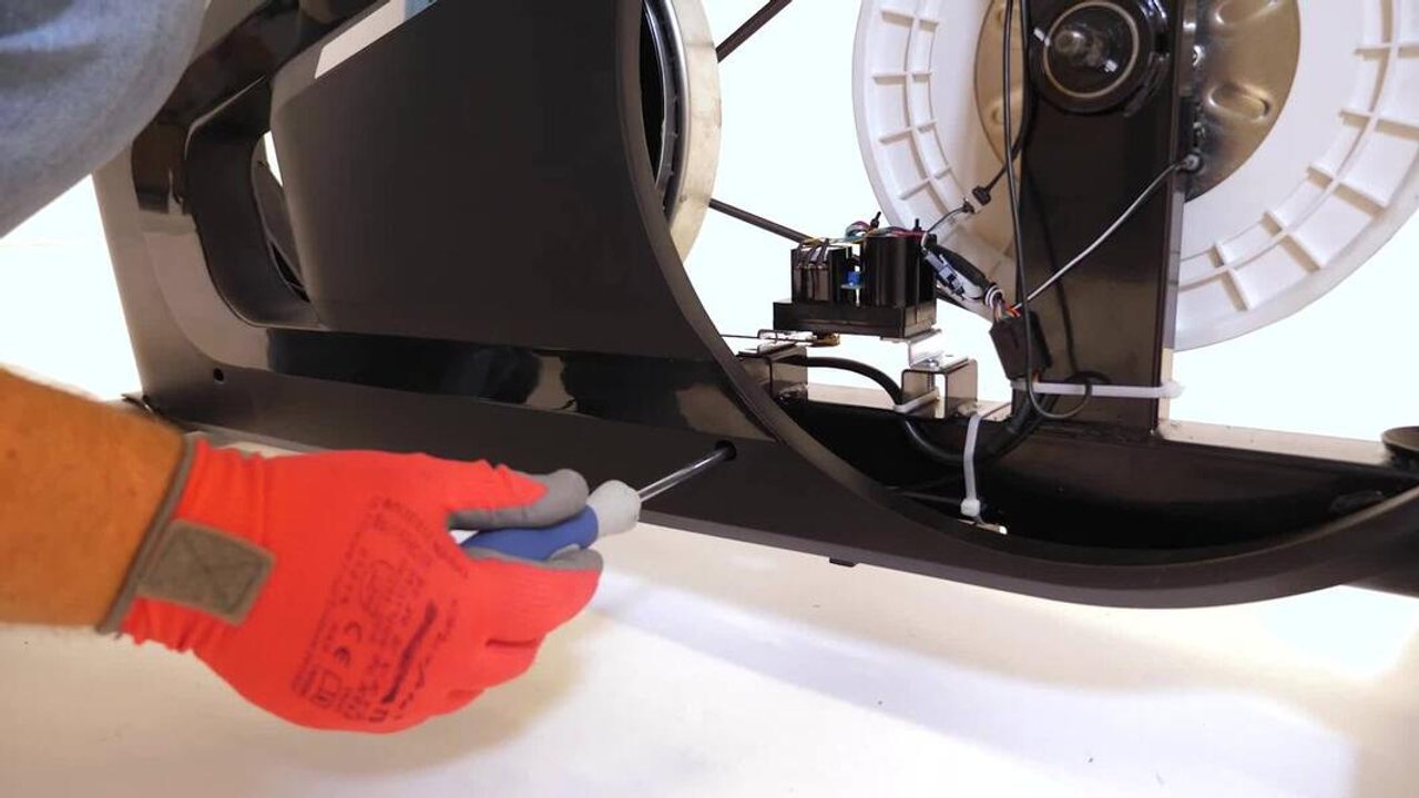 EL540 - Right Cover - Video 2
