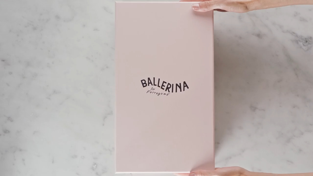 Ballerina - 象徴的なシューズ - フェラガモ JP