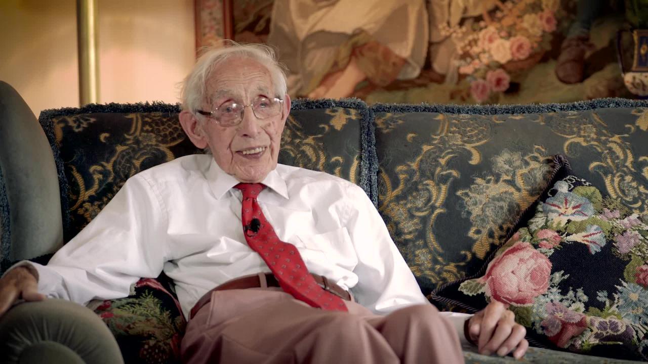 RS83783_RAY COOLEDGE long-070918