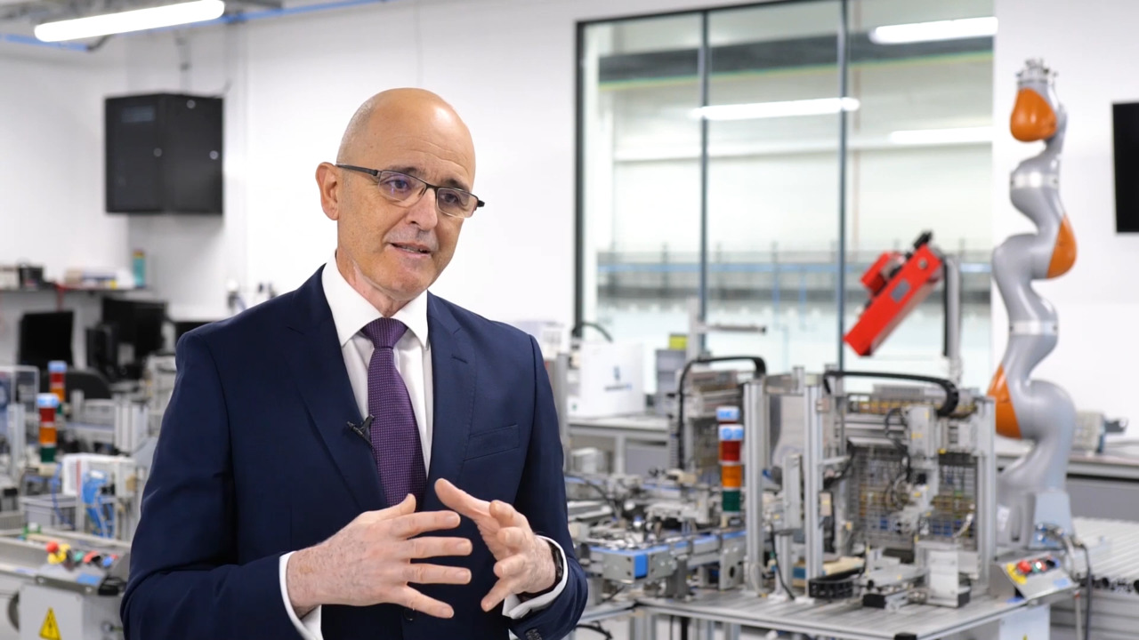 RS37086_CD20021_Svetan Ratchev