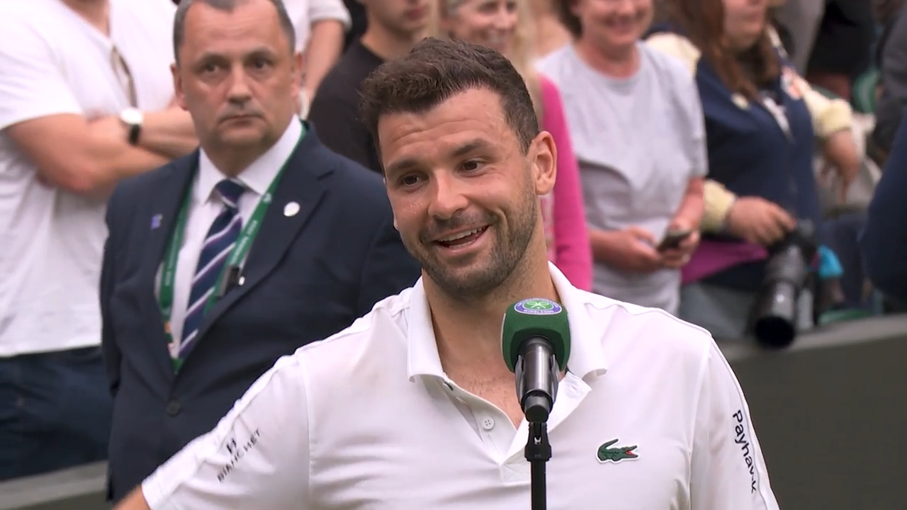 Filmix porno: Tranniyaning eshagiga qol Kalendar uchun yalangoch bevalar