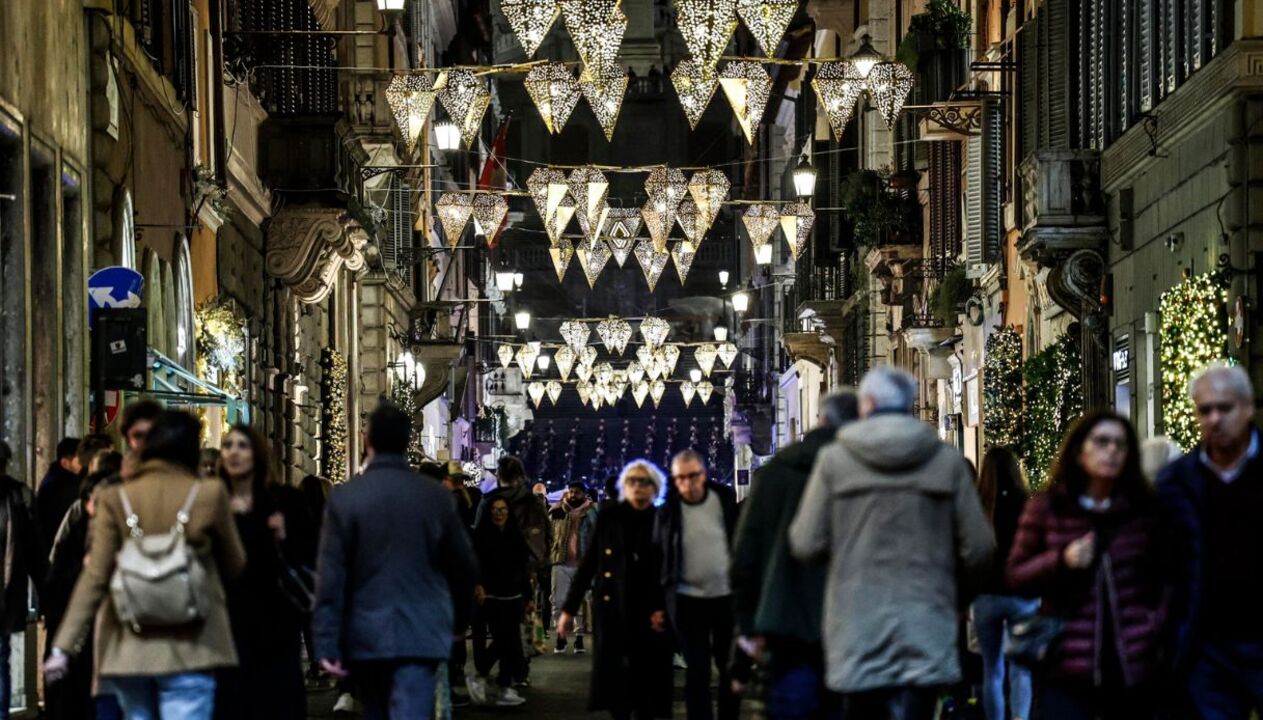 Natale, spese in crescita del 13% nonostante l'inflazione