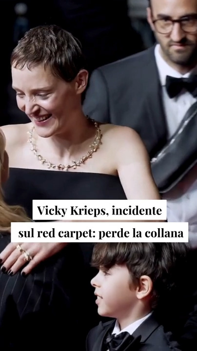 Incidente sul red carpet a Cannes