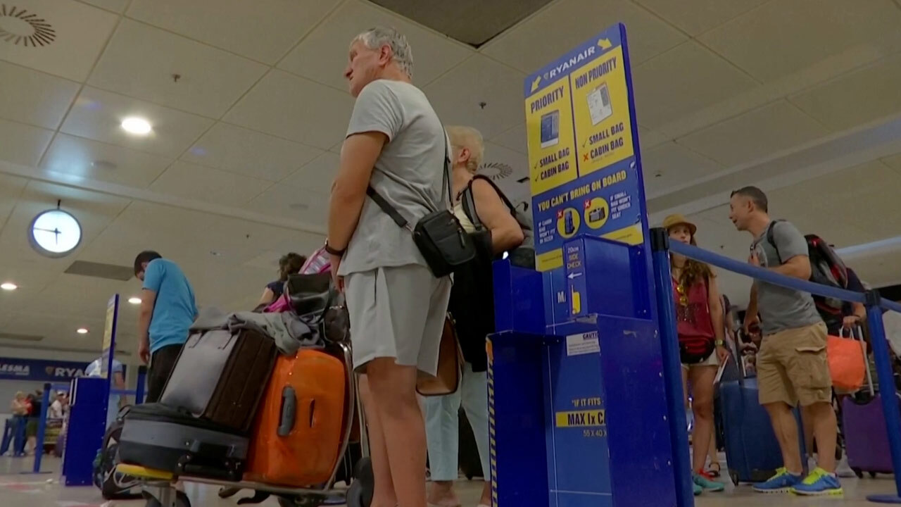 Ryanair passenger will 'never fly with the airline again' after £120 luggage  fine - despite having 'approved' bag