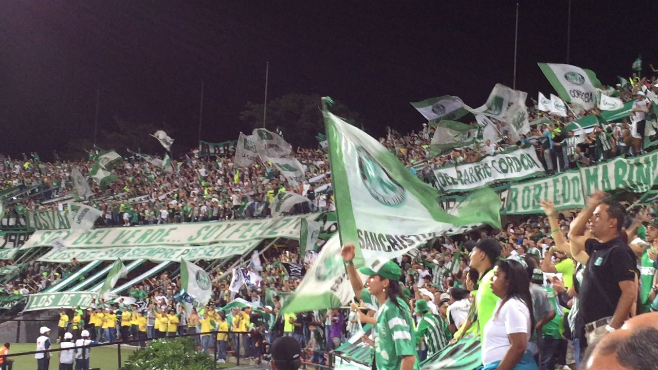 Trapos de la gente de - Barra Brava Fotos- Sudamerica