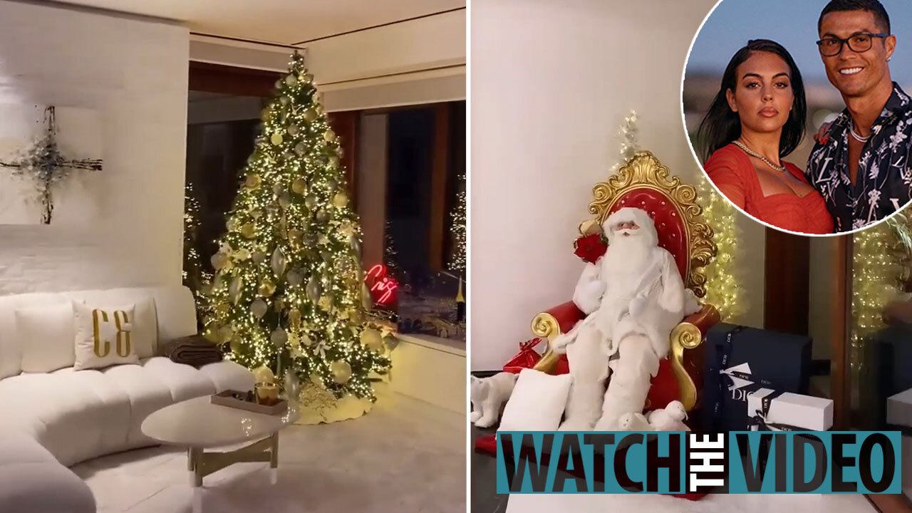 What do Premier League players do on Christmas Day? When do they train? Do  they eat Christmas dinner or drink? Shay Given reveals 'I'd be on the  water' while Ian Wright reveals