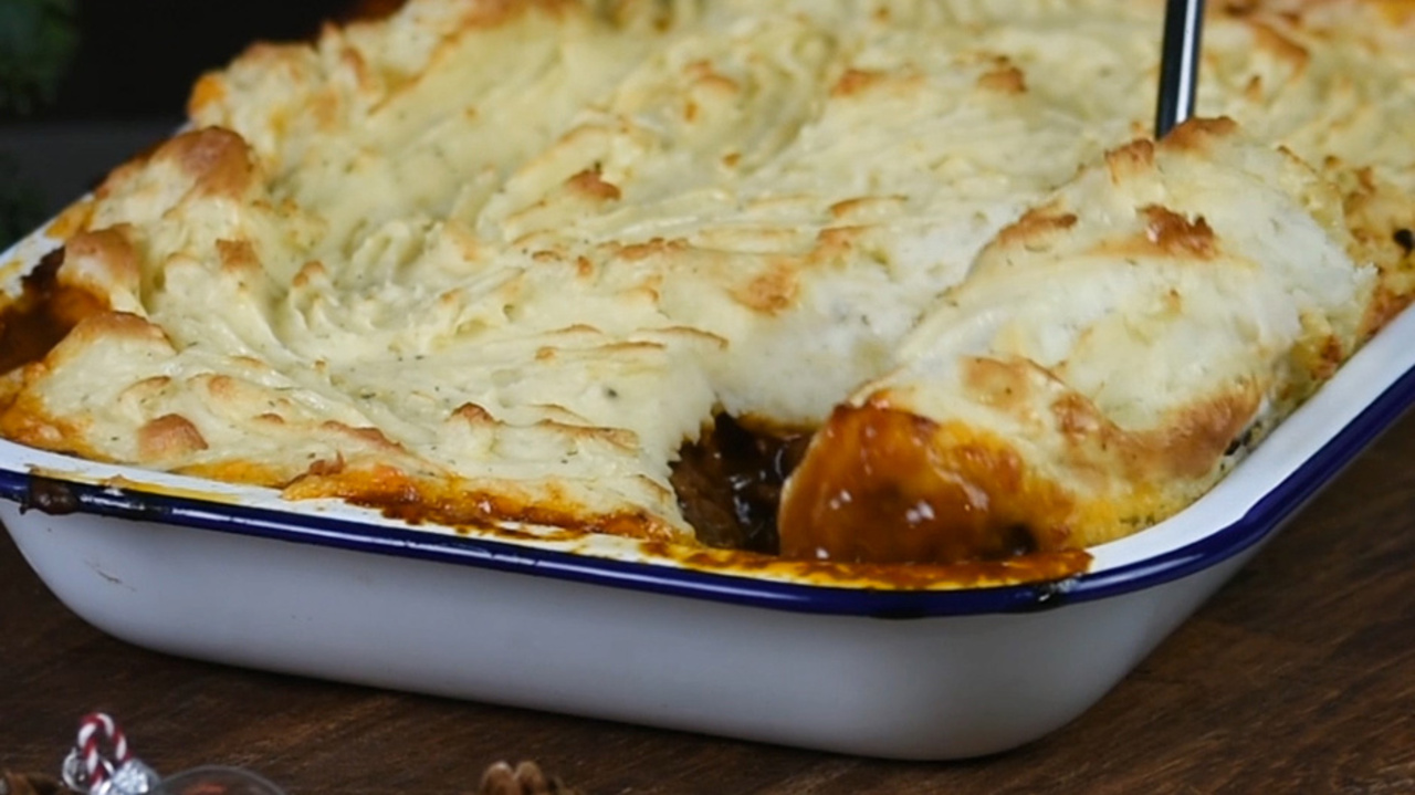 Dean Edwards Dishes Up Two Family Favourites For Mothering Sunday