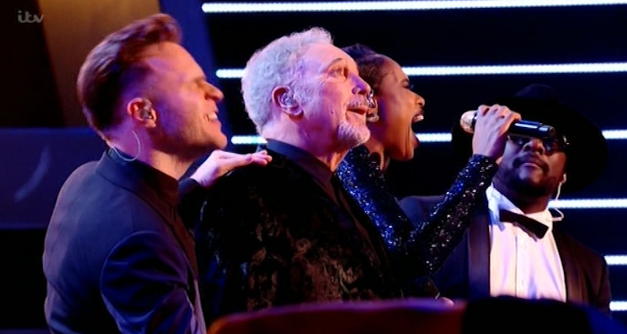 Tom Jones reveals he sold his Los Angeles mansion and quit ...