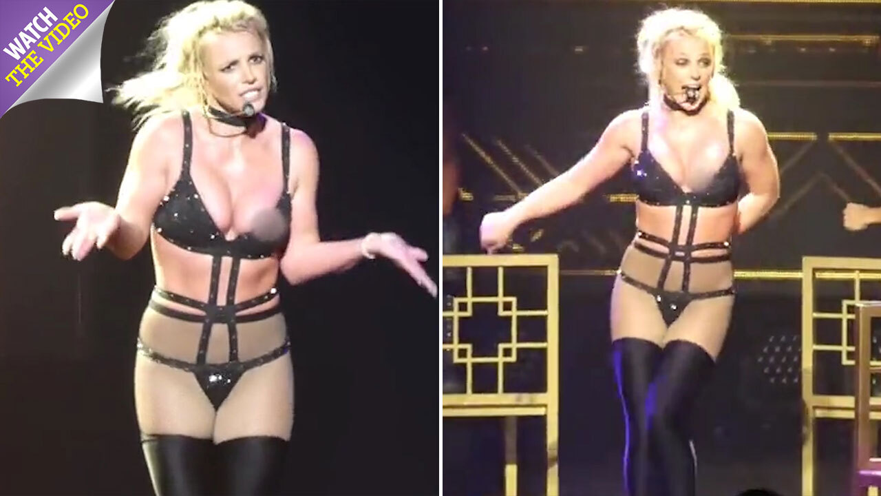 Britney Spears Wardrobe Malfunction Uncensored