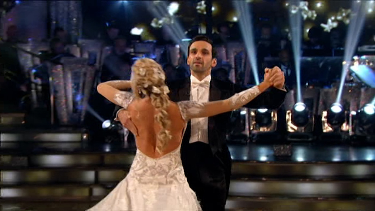 Strictly S Shirley Ballas Gets Mively Snubbed By Fellow Judge Strictly S Shirley Ballas Gets Mively Snubbed By Fellow Judge Darcey Bus In Very Awkward Intro Moment