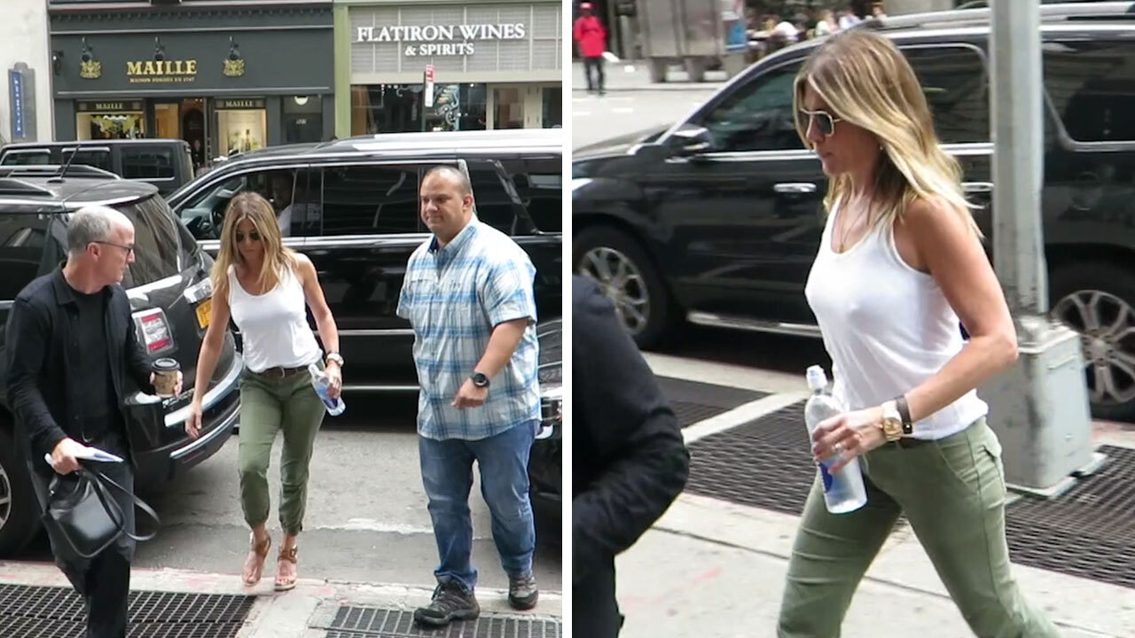 Random Picks: Jennifer Aniston wears Céline in NYC – MADE IN MILANO