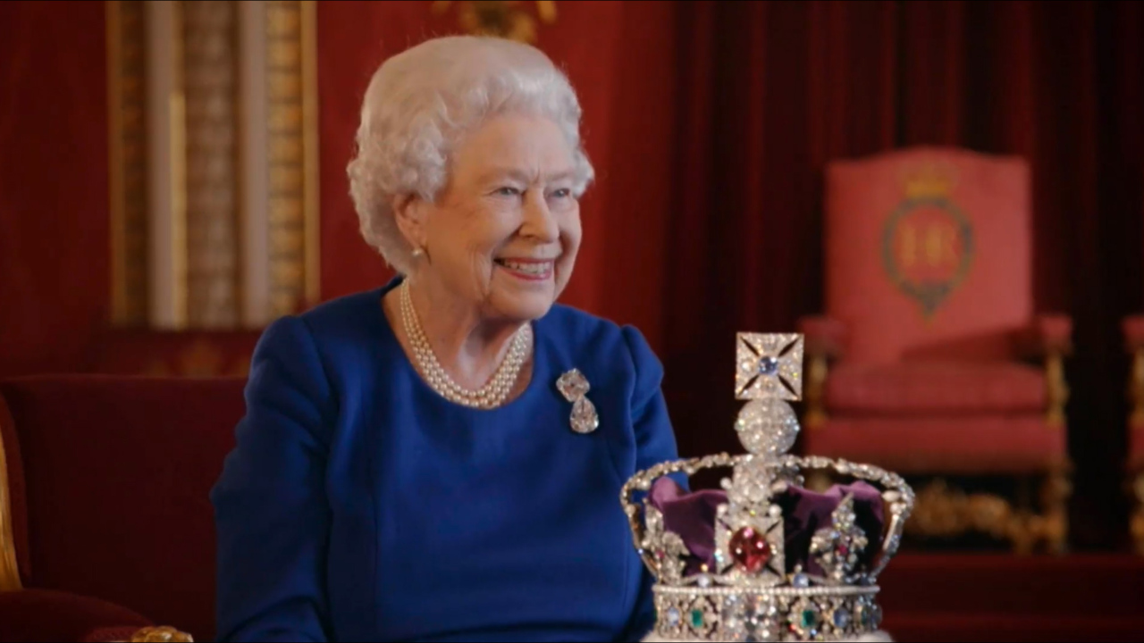 The Queen Just Fired The Royal Bra-Fitter! Here Are All The Titillating  Details - 98.1 CHFI