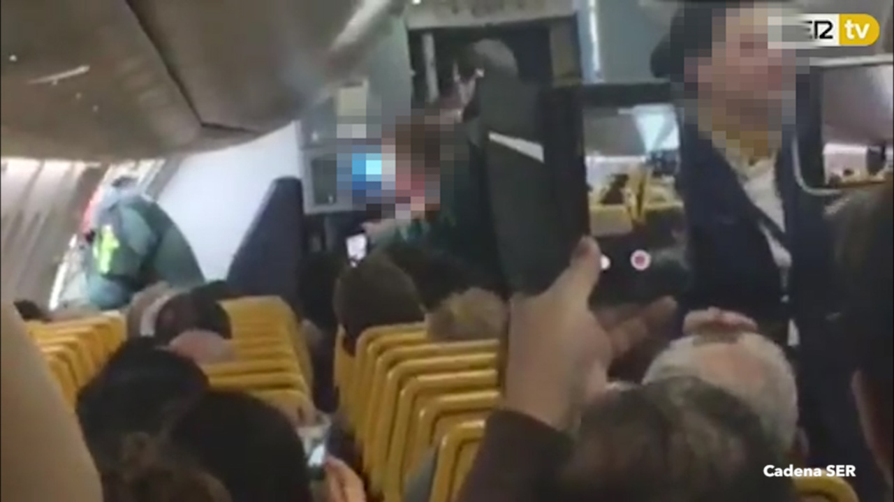 EXCLUSIVE 'Drunk' female Ryanair passenger who hurled foul-mouthed tirade  at cabin crew 'kicked off when someone told her to pipe down' - as her pal  is 'thrown off flight for vaping