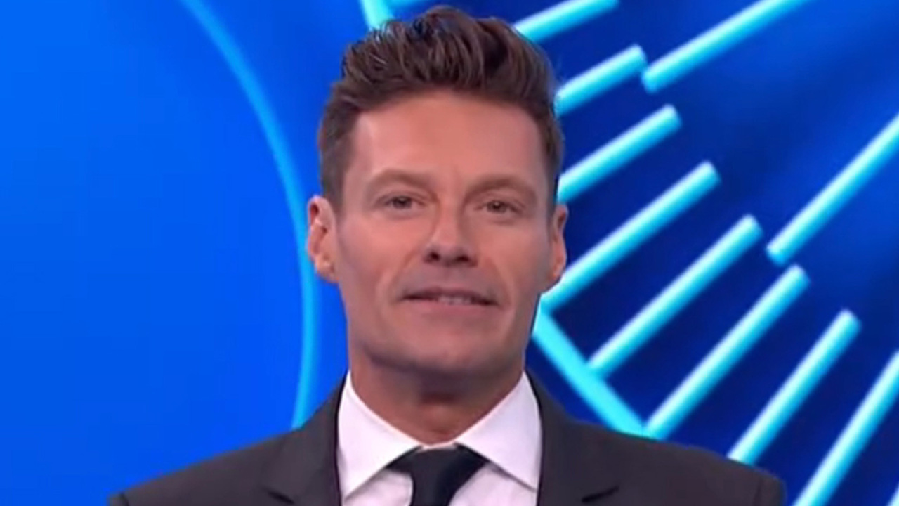 Wheel of Fortune fans demand Ryan Seacrest 'be fired' after host makes  massive mistake in premiere episode | The US Sun