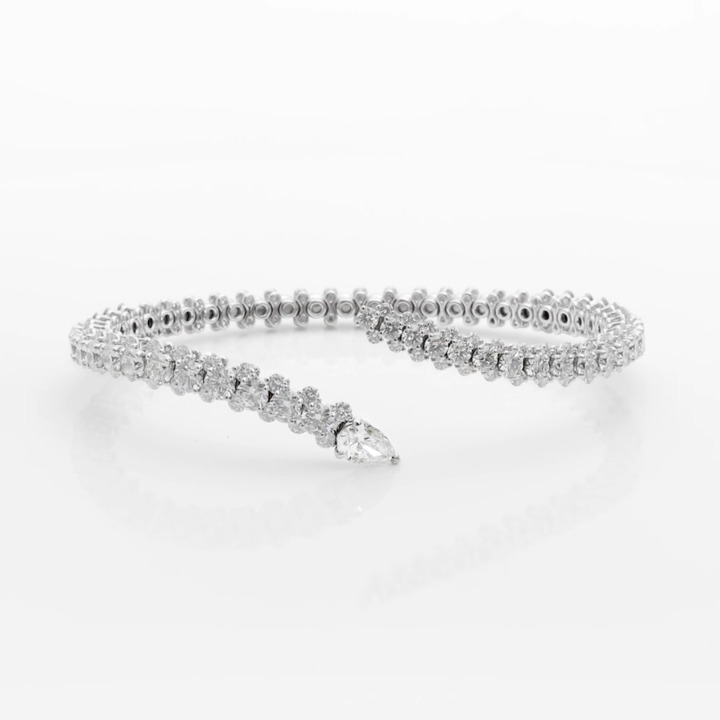 Bracelet rigide en diamants Duet à enrouler autour du poignet