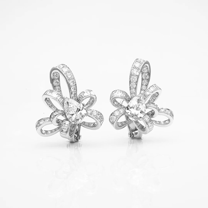 Tilda’s Bow Pear Shape Diamond Stud Earrings