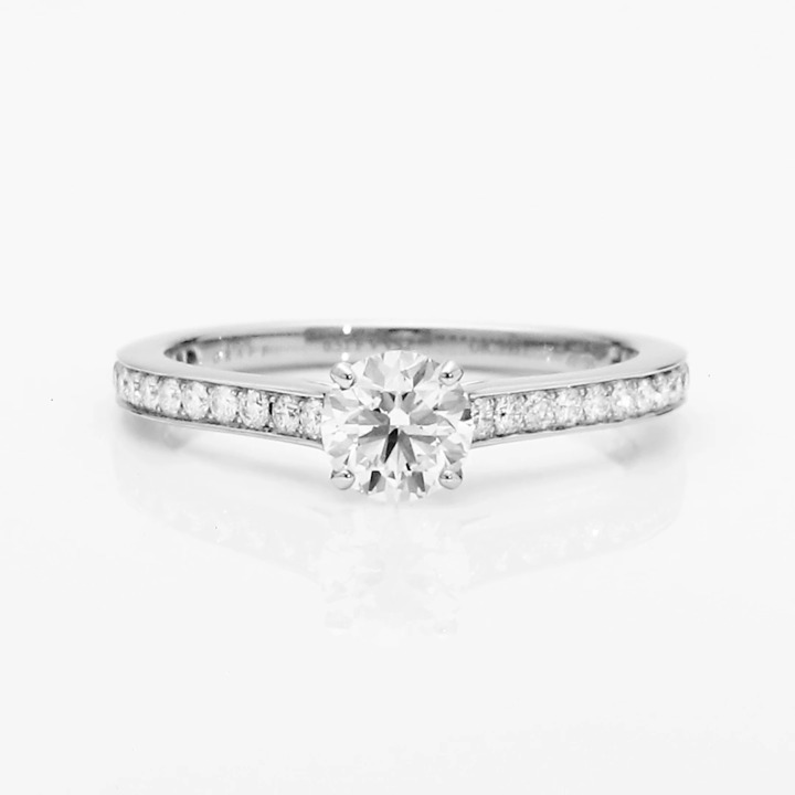 Flame Round Diamond Engagement Ring