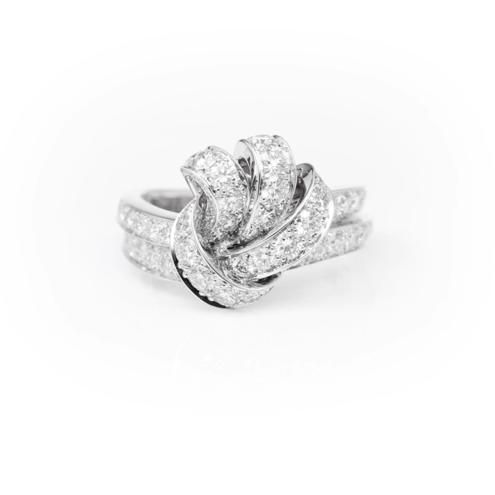 Tilda’s Bow Pavé Diamond Ring
