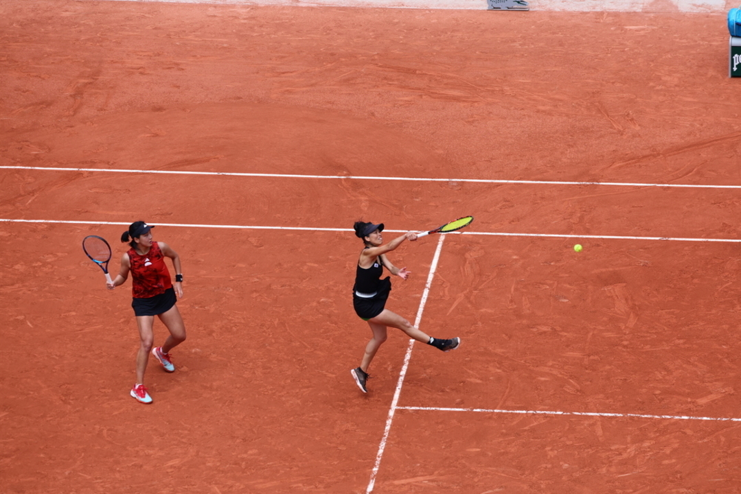 Wang and Hsieh clinch women's doubles title at Roland Garros-Xinhua