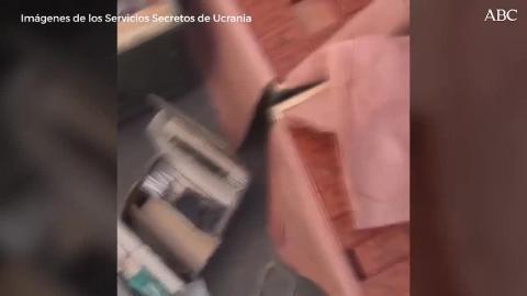 Una pantalla de televisión en París para la celebración de la Eurocopa