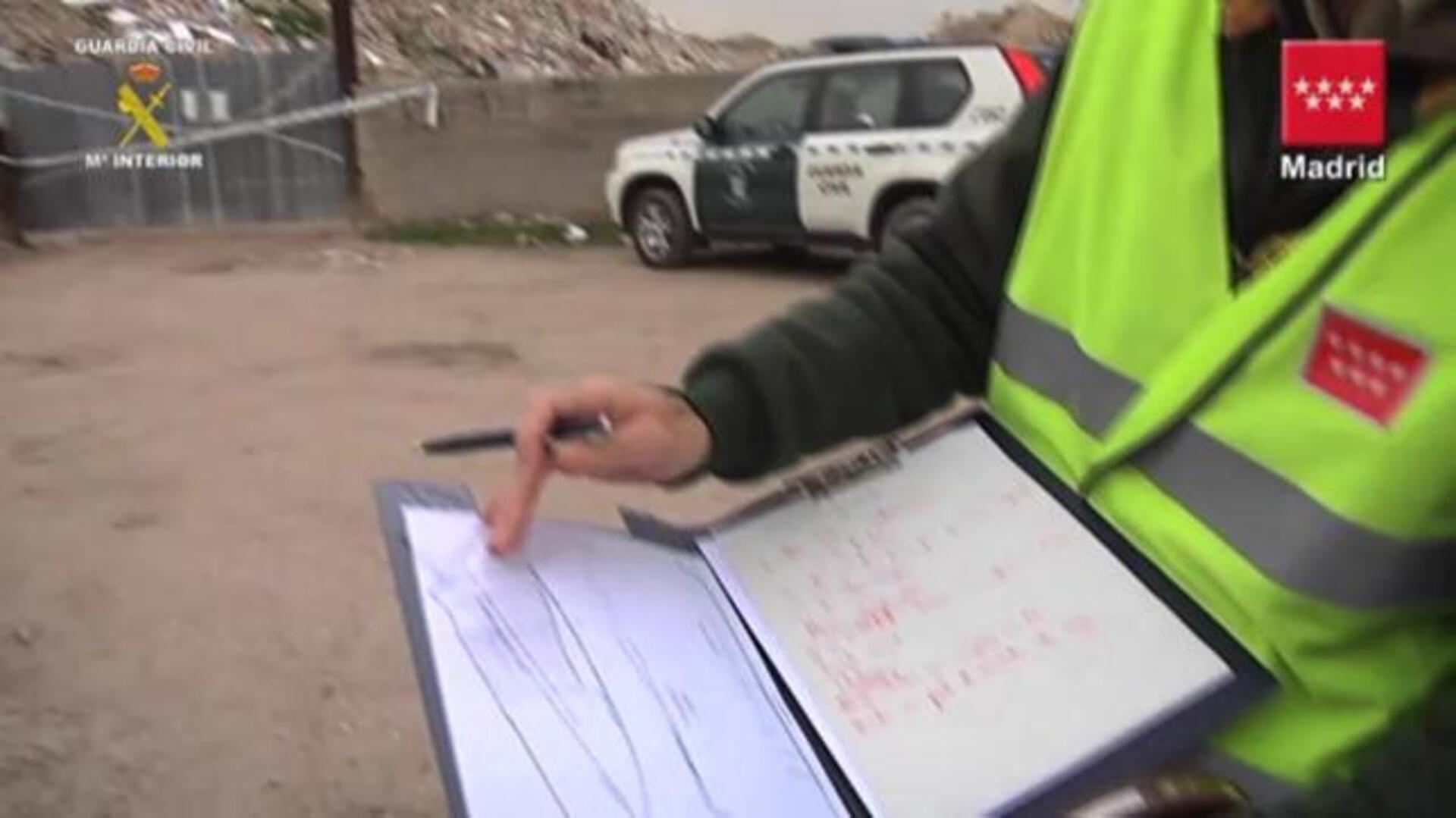 Clausuradas dos escombreras ilegales en la Cañada Real, las mayores de la región