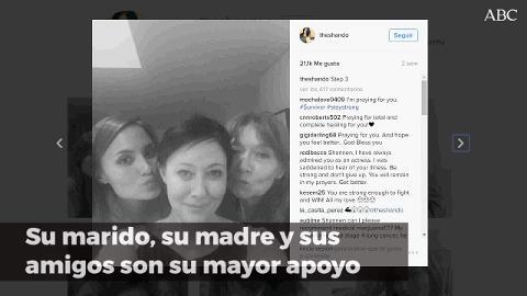 La actriz estadounidense Shannen Doherty, junto a su marido Kurt Iswarienko