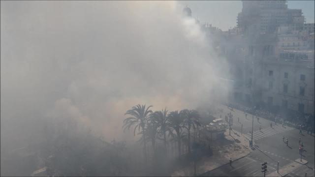 Un momento de la mascletà de este martes