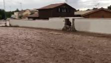 Espectacular riada en calles de Cobisa por tormentas